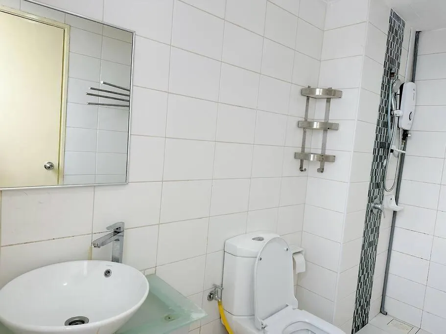 Jb City Sunset Studio Paradigm Sutera & Utm Wifi 4Pax Johor Bahru Apartment
